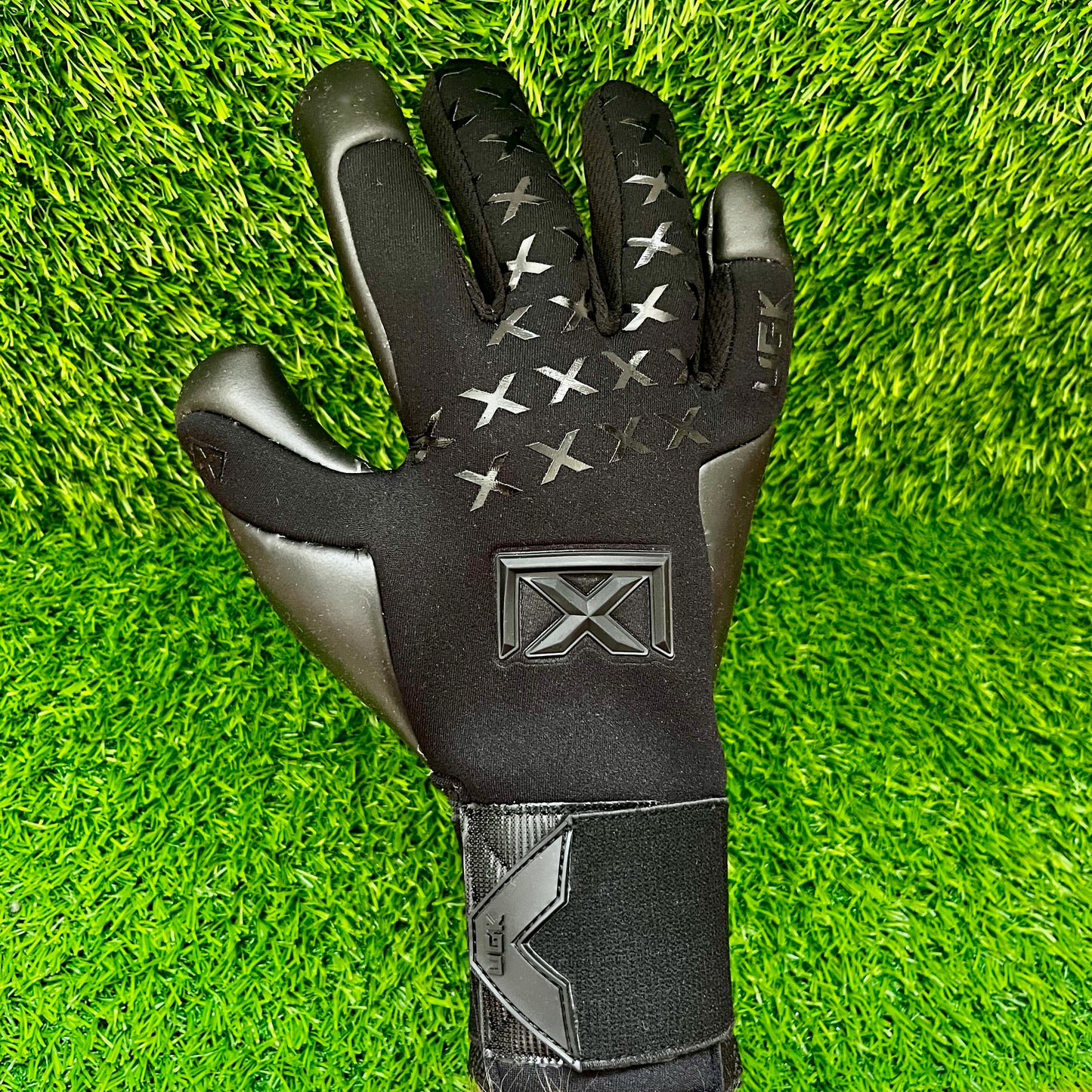 UGK Hybrid-Neg Blackout